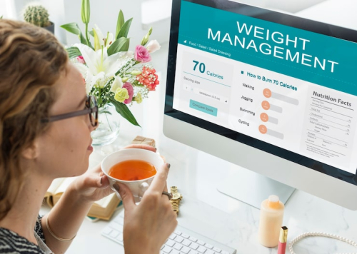 Independent Practices Weigh Practice Management Costs(57 characters — trim to:): Independent Practices Evaluate Management Solutions