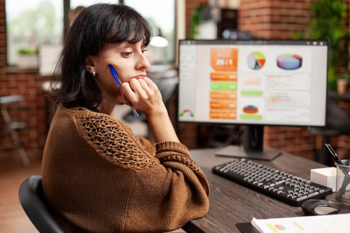 TrackStat vs Traditional Answering Services