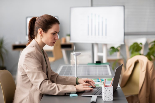 Evaluate AI Front Desk Platforms for Growth